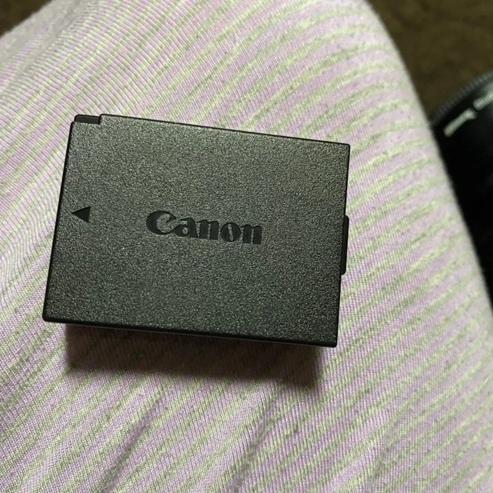 Canon EOS 4000D camera set